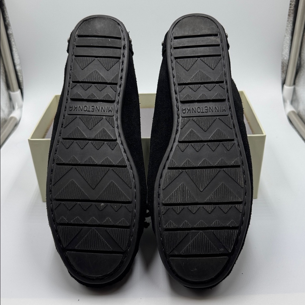 Minnetonka Studded Moccasins Black 7.5 - Picture 4 of 4